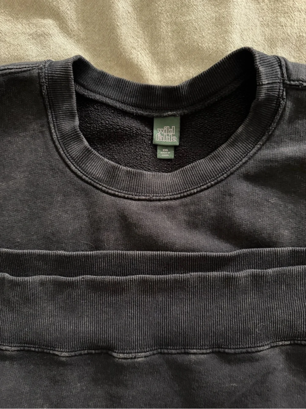 Women's Black Crewneck Sweatshirt Wild Fable - Picture 4 of 4